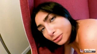 Real Teens – Idaho Teen Vanessa Moon Gives A Nice Head On A Hike Trail Before Fucking In The Hotel