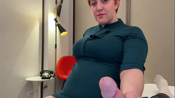 Your Assistant isn’t wearing panties and wants your cock – Casting Curvy